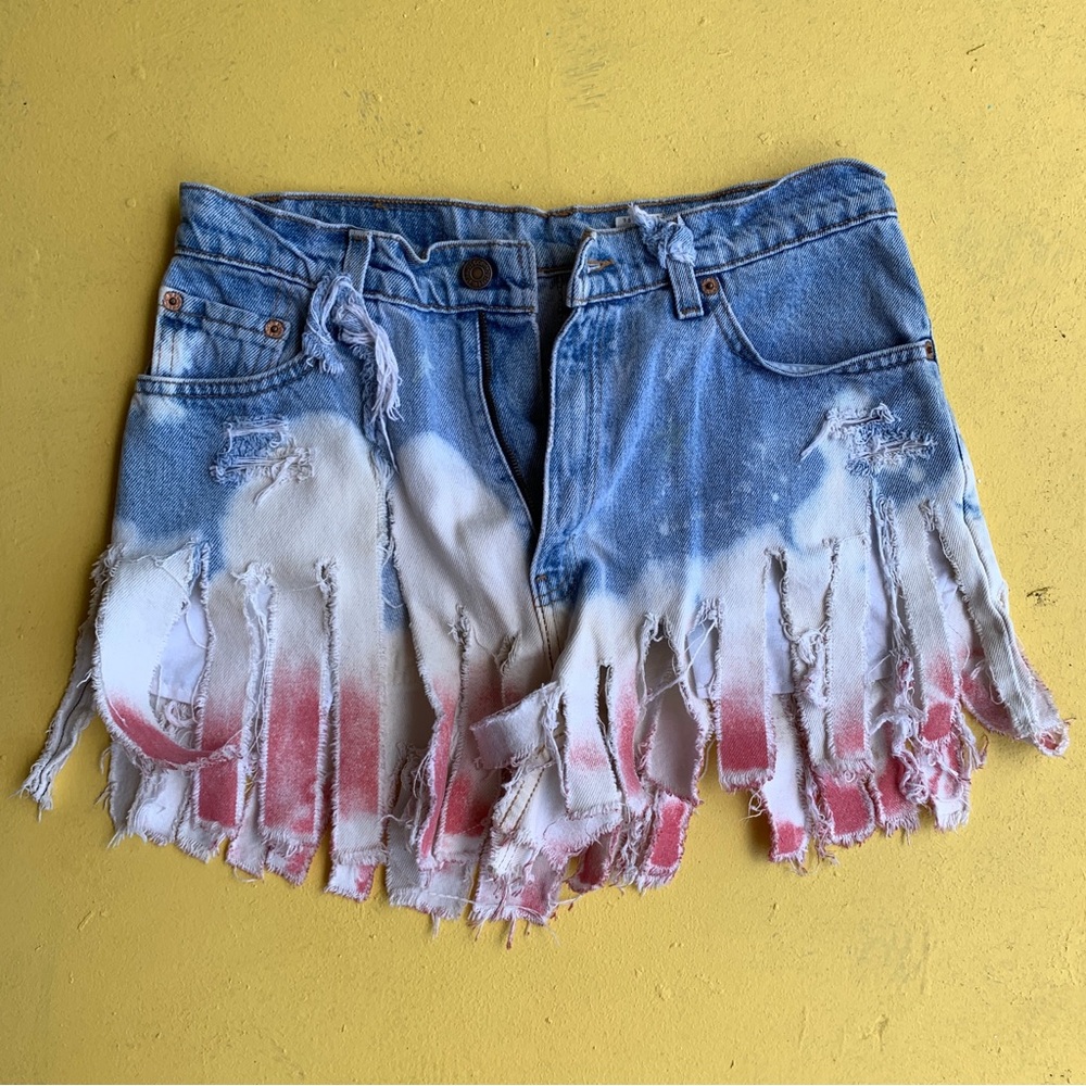 VINTAGE LEVIS red white blue distressed shorts beach summer juniors size 11 - Picture 5 of 11